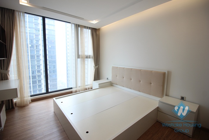Furnished four bedrooms apartment for rent in Vinhome Metropolis, Ba Dinh district, Ha Noi